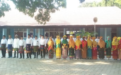 Civitas Akademik SMAN 1 Sigli Melaksanakan Upacara Peringatan Hari Sumpah Pemuda